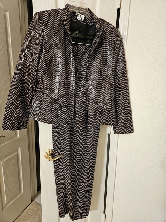 Harve Benard Pants - Harve Benard Black & Green Jacket with Soft  Dot Pattern
